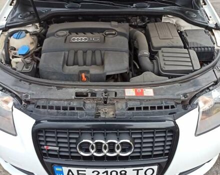 Білий Ауді А3, об'ємом двигуна 1.6 л та пробігом 201 тис. км за 7900 $, фото 4 на Automoto.ua