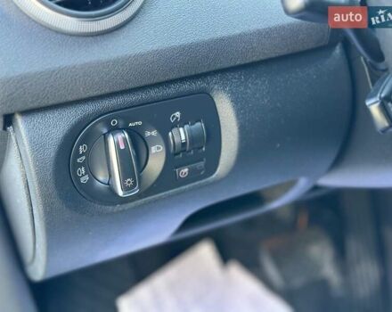 Білий Ауді А3, об'ємом двигуна 1.8 л та пробігом 193 тис. км за 9800 $, фото 21 на Automoto.ua