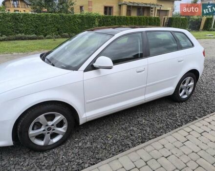 Белый Ауди А3, объемом двигателя 1.39 л и пробегом 250 тыс. км за 9200 $, фото 3 на Automoto.ua