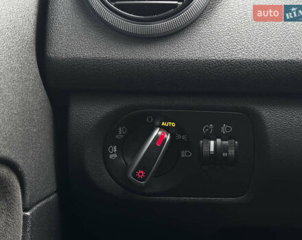 Белый Ауди А3, объемом двигателя 1.39 л и пробегом 269 тыс. км за 9390 $, фото 13 на Automoto.ua