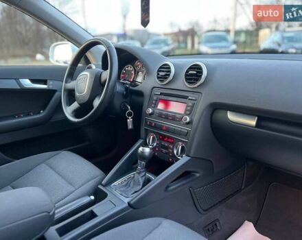 Білий Ауді А3, об'ємом двигуна 1.39 л та пробігом 165 тис. км за 9999 $, фото 15 на Automoto.ua