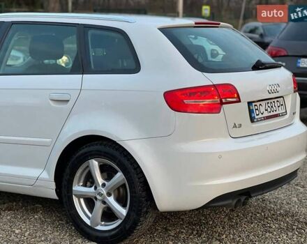 Білий Ауді А3, об'ємом двигуна 1.39 л та пробігом 165 тис. км за 9999 $, фото 11 на Automoto.ua