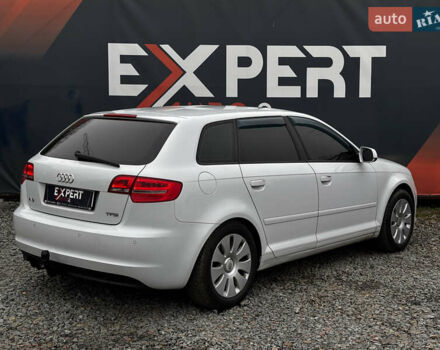 Белый Ауди А3, объемом двигателя 1.39 л и пробегом 269 тыс. км за 9390 $, фото 9 на Automoto.ua