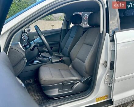 Білий Ауді А3, об'ємом двигуна 1.2 л та пробігом 154 тис. км за 8590 $, фото 8 на Automoto.ua