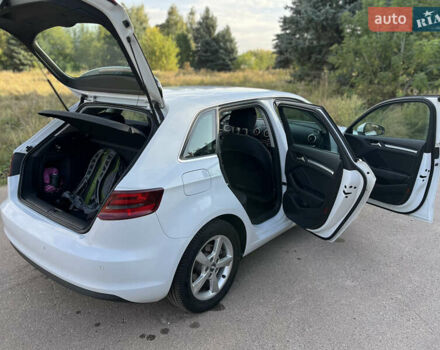 Белый Ауди А3, объемом двигателя 1.4 л и пробегом 112 тыс. км за 12000 $, фото 19 на Automoto.ua