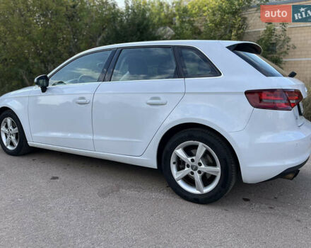 Белый Ауди А3, объемом двигателя 1.4 л и пробегом 112 тыс. км за 12000 $, фото 12 на Automoto.ua