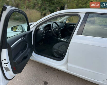 Белый Ауди А3, объемом двигателя 1.4 л и пробегом 112 тыс. км за 12000 $, фото 14 на Automoto.ua