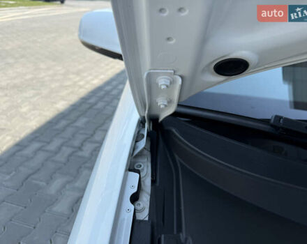 Білий Ауді А3, об'ємом двигуна 1.2 л та пробігом 130 тис. км за 9999 $, фото 56 на Automoto.ua