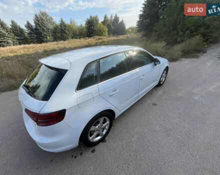Белый Ауди А3, объемом двигателя 1.4 л и пробегом 112 тыс. км за 12000 $, фото 9 на Automoto.ua