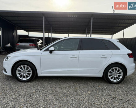 Белый Ауди А3, объемом двигателя 1.6 л и пробегом 141 тыс. км за 16499 $, фото 2 на Automoto.ua
