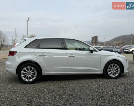 Белый Ауди А3, объемом двигателя 1.6 л и пробегом 141 тыс. км за 16499 $, фото 3 на Automoto.ua