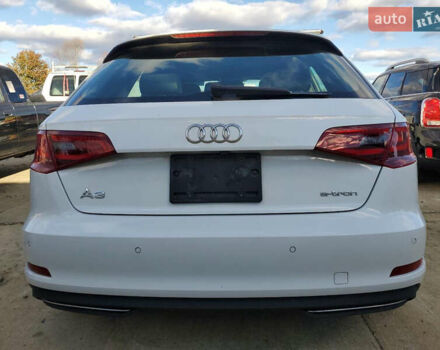 Білий Ауді А3, об'ємом двигуна 1.4 л та пробігом 92 тис. км за 12500 $, фото 3 на Automoto.ua