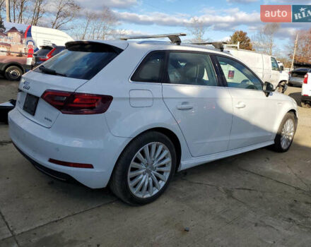 Білий Ауді А3, об'ємом двигуна 1.4 л та пробігом 92 тис. км за 12500 $, фото 6 на Automoto.ua