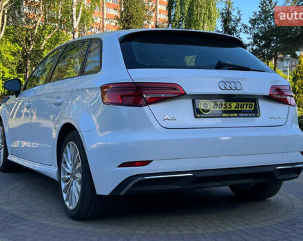 Білий Ауді А3, об'ємом двигуна 1.4 л та пробігом 151 тис. км за 15590 $, фото 4 на Automoto.ua