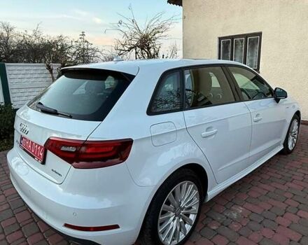 Білий Ауді А3, об'ємом двигуна 1.4 л та пробігом 108 тис. км за 18000 $, фото 5 на Automoto.ua