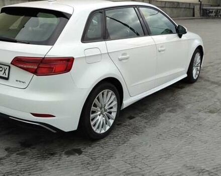 Белый Ауди А3, объемом двигателя 1.4 л и пробегом 152 тыс. км за 15200 $, фото 7 на Automoto.ua