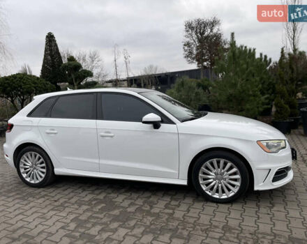 Белый Ауди А3, объемом двигателя 1.4 л и пробегом 278 тыс. км за 11999 $, фото 6 на Automoto.ua