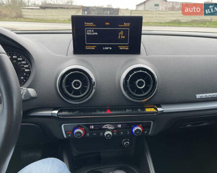 Белый Ауди А3, объемом двигателя 1.4 л и пробегом 278 тыс. км за 11999 $, фото 26 на Automoto.ua