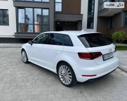 Белый Ауди А3, объемом двигателя 1.4 л и пробегом 90 тыс. км за 12900 $, фото 2 на Automoto.ua