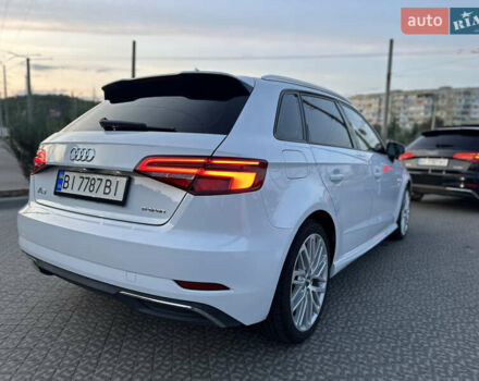 Белый Ауди А3, объемом двигателя 1.4 л и пробегом 70 тыс. км за 19300 $, фото 13 на Automoto.ua