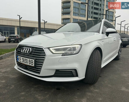 Белый Ауди А3, объемом двигателя 1.4 л и пробегом 133 тыс. км за 19300 $, фото 4 на Automoto.ua