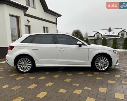 Белый Ауди А3, объемом двигателя 1.4 л и пробегом 118 тыс. км за 16100 $, фото 4 на Automoto.ua