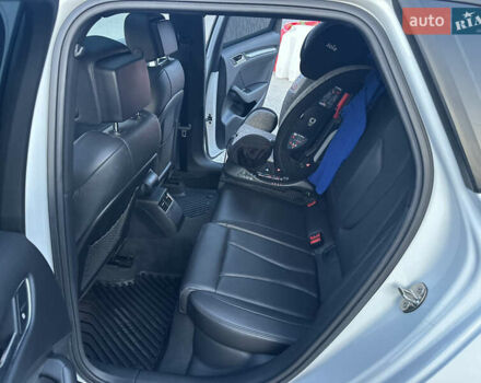 Белый Ауди А3, объемом двигателя 1.4 л и пробегом 70 тыс. км за 19300 $, фото 54 на Automoto.ua