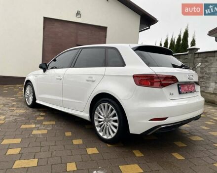 Белый Ауди А3, объемом двигателя 1.4 л и пробегом 118 тыс. км за 16100 $, фото 9 на Automoto.ua