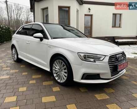 Белый Ауди А3, объемом двигателя 1.4 л и пробегом 118 тыс. км за 16100 $, фото 3 на Automoto.ua