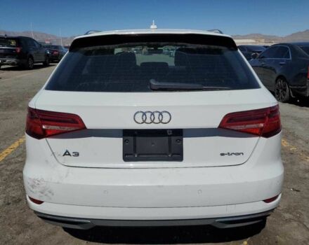 Белый Ауди А3, объемом двигателя 1.4 л и пробегом 104 тыс. км за 2500 $, фото 1 на Automoto.ua