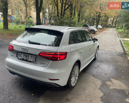 Білий Ауді А3, об'ємом двигуна 1.4 л та пробігом 171 тис. км за 17999 $, фото 2 на Automoto.ua