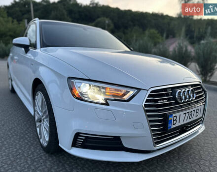 Белый Ауди А3, объемом двигателя 1.4 л и пробегом 70 тыс. км за 19300 $, фото 8 на Automoto.ua