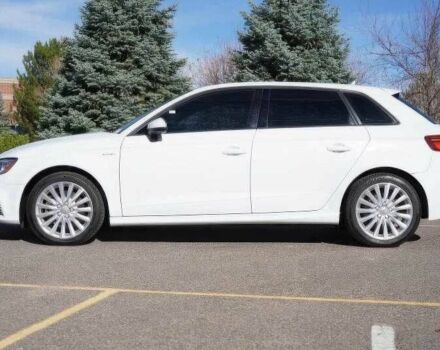 Білий Ауді А3, об'ємом двигуна 1.3 л та пробігом 98 тис. км за 5500 $, фото 7 на Automoto.ua