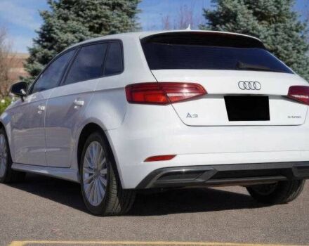 Білий Ауді А3, об'ємом двигуна 1.3 л та пробігом 98 тис. км за 5500 $, фото 6 на Automoto.ua