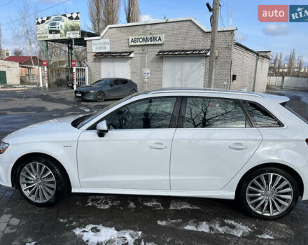 Белый Ауди А3, объемом двигателя 1.4 л и пробегом 95 тыс. км за 21600 $, фото 1 на Automoto.ua