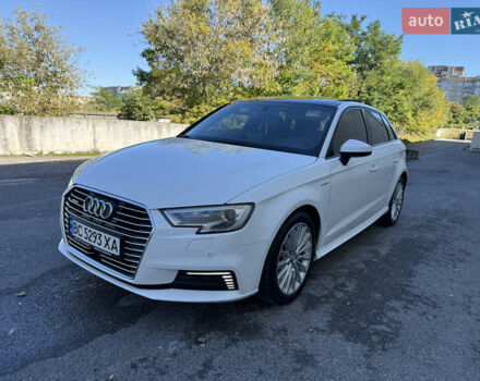 Білий Ауді А3, об'ємом двигуна 1.4 л та пробігом 59 тис. км за 21500 $, фото 57 на Automoto.ua