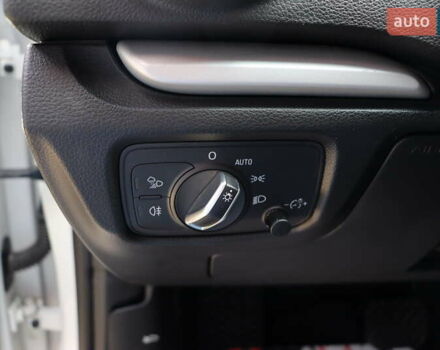 Белый Ауди А3, объемом двигателя 2 л и пробегом 12 тыс. км за 17400 $, фото 11 на Automoto.ua