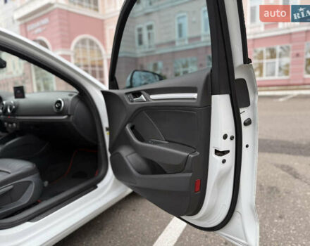 Белый Ауди А3, объемом двигателя 1.8 л и пробегом 155 тыс. км за 11900 $, фото 24 на Automoto.ua