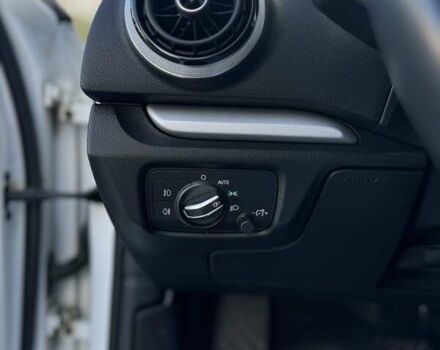 Білий Ауді А3, об'ємом двигуна 1.6 л та пробігом 74 тис. км за 16899 $, фото 15 на Automoto.ua