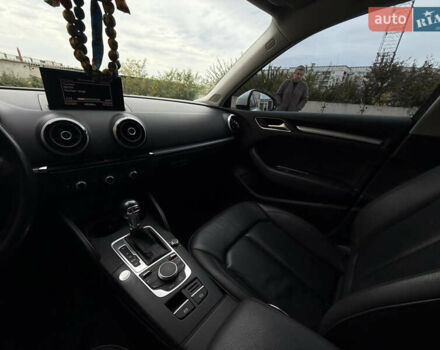 Білий Ауді А3, об'ємом двигуна 1.6 л та пробігом 80 тис. км за 15000 $, фото 13 на Automoto.ua