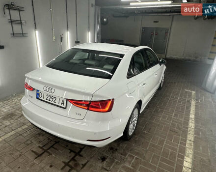 Ауди А3 2016 в Киеве на Automoto.ua Белый Ауди А3, объемом двигателя 1.97 л и пробегом 80 тыс. км за 18200 $, фото 5 на Automoto.ua
