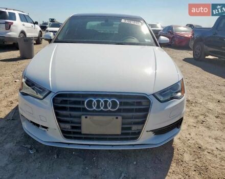 Белый Ауди А3, объемом двигателя 1.8 л и пробегом 35 тыс. км за 2000 $, фото 4 на Automoto.ua