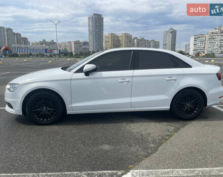 Білий Ауді А3, об'ємом двигуна 1.97 л та пробігом 63 тис. км за 20200 $, фото 6 на Automoto.ua