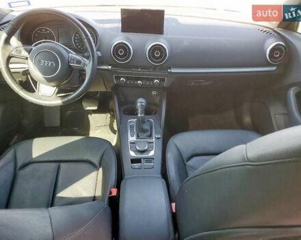 Белый Ауди А3, объемом двигателя 1.8 л и пробегом 35 тыс. км за 2000 $, фото 7 на Automoto.ua