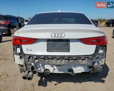 Белый Ауди А3, объемом двигателя 1.8 л и пробегом 35 тыс. км за 2000 $, фото 5 на Automoto.ua