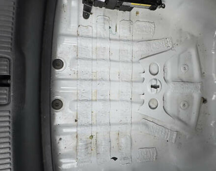 Білий Ауді А3, об'ємом двигуна 1.98 л та пробігом 148 тис. км за 16000 $, фото 44 на Automoto.ua