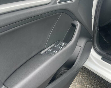 Білий Ауді А3, об'ємом двигуна 1.97 л та пробігом 63 тис. км за 20200 $, фото 18 на Automoto.ua