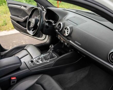 Білий Ауді А3, об'ємом двигуна 2 л та пробігом 73 тис. км за 11000 $, фото 12 на Automoto.ua