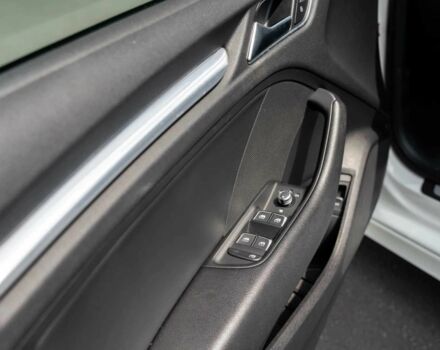 Білий Ауді А3, об'ємом двигуна 2 л та пробігом 73 тис. км за 11000 $, фото 15 на Automoto.ua