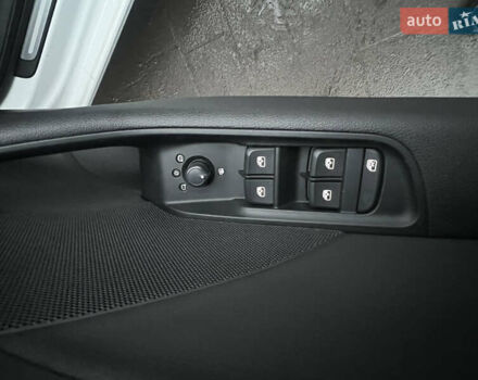 Белый Ауди А3, объемом двигателя 2 л и пробегом 168 тыс. км за 16800 $, фото 36 на Automoto.ua